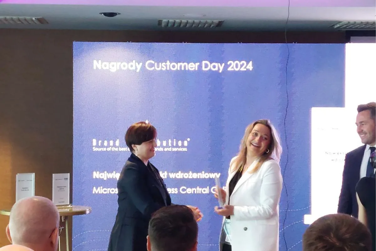 Award presentation at the EIP Dynamics Customer Day